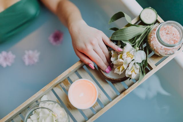 Day Spa in Thane offering full body massage and scrub in private spa room