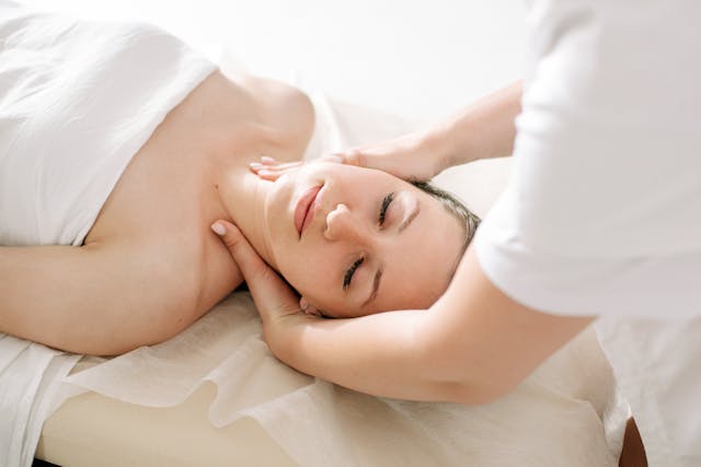 Swedish massage as part of Spa Therapy in Thane at White N Bright Spa & Salon