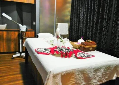 Hygienic Massage Room With Steam And Shower Of White N Bright Spa And Salon In Thane - White N Bright Spa in Thane
